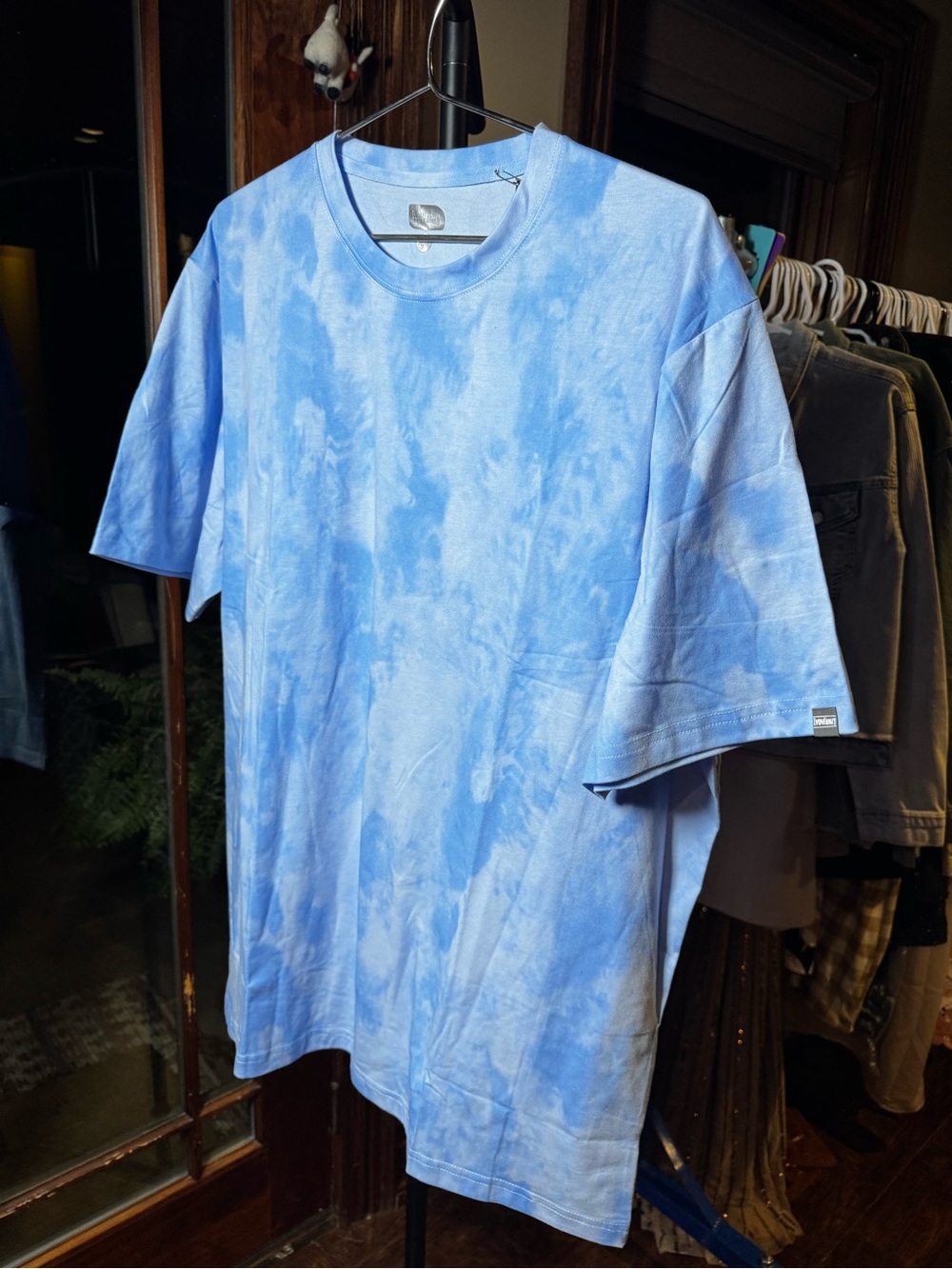 NWOT IVOVFANZY Light Blue Tie Dye Short Sleeve T Shirt Size XXL